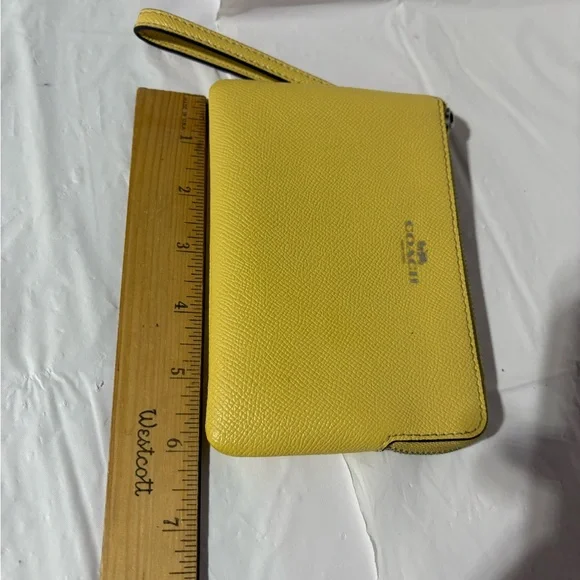 Coach Yellow Wristlet - Picture 4 of 6